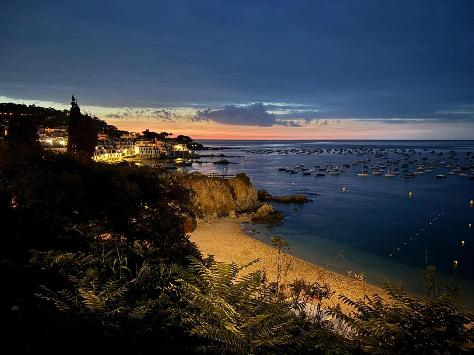 Apartamento Frente Al Mar En La Mejor Ubicacion De Calella Calella De Palafrugell Exteriör bild