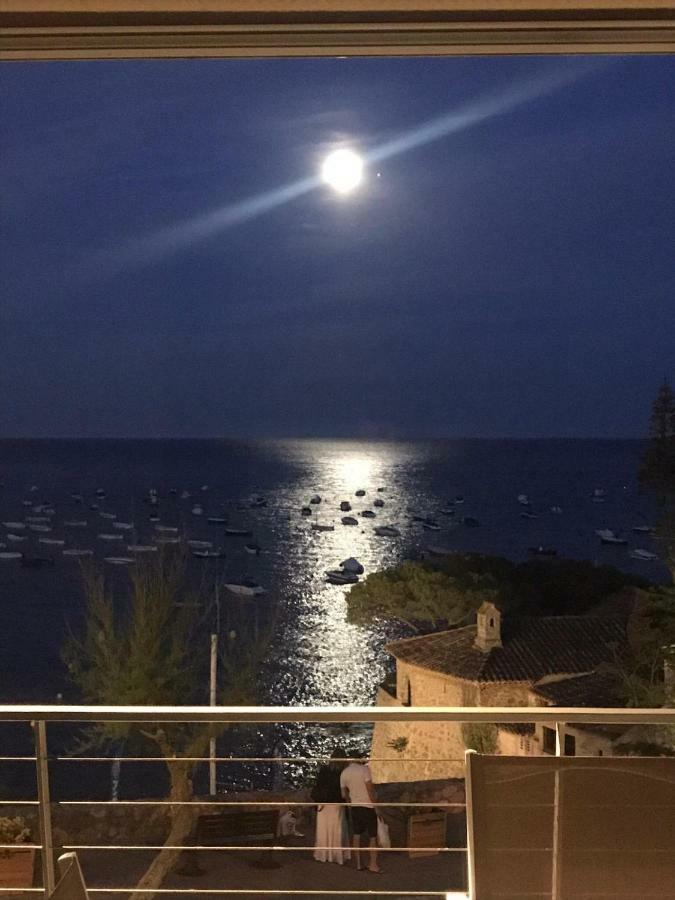 Apartamento Frente Al Mar En La Mejor Ubicacion De Calella Calella De Palafrugell Exteriör bild